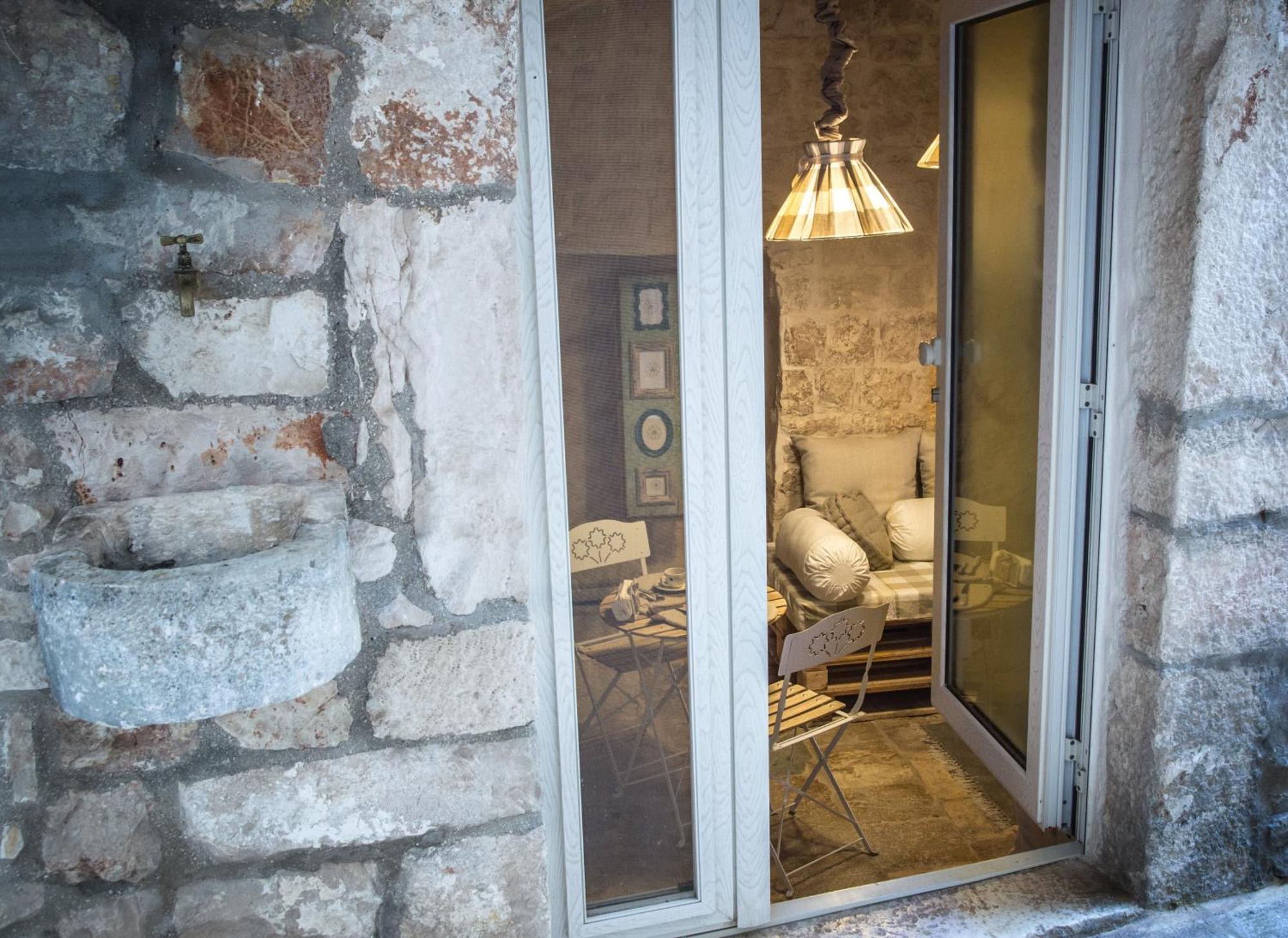 توري Albergo Diffuso Dimora Rossi B&B الغرفة الصورة