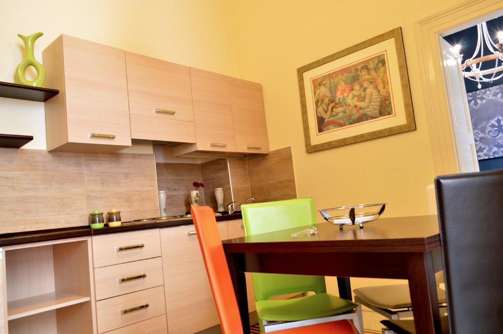 توري Albergo Diffuso Dimora Rossi B&B الغرفة الصورة